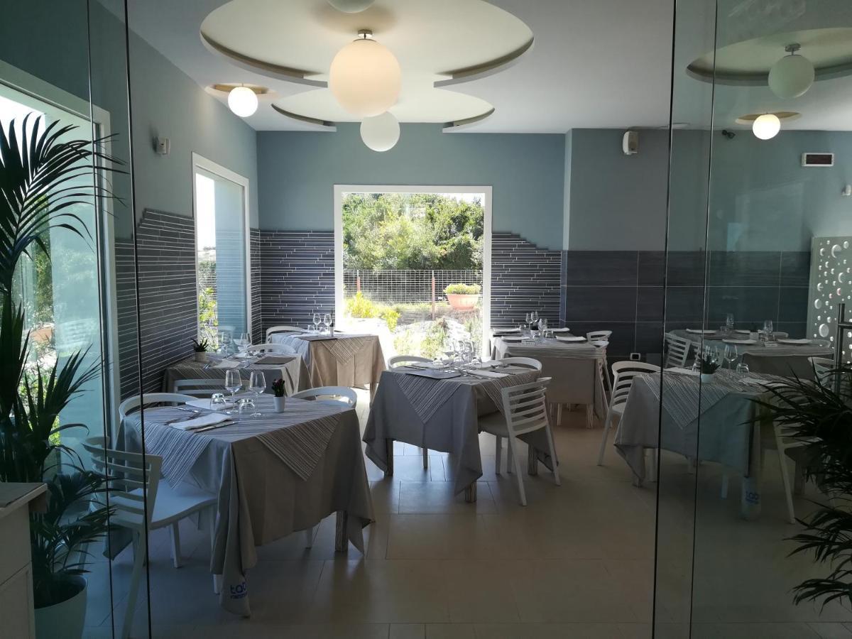 Tabu Hotel Porto Cesareo Eksteriør bilde