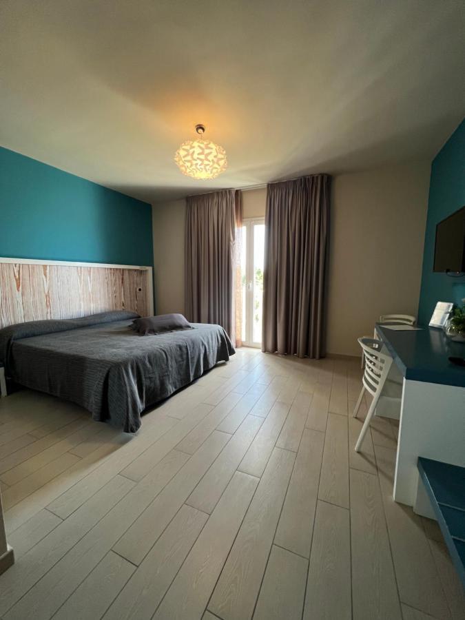 Tabu Hotel Porto Cesareo Eksteriør bilde