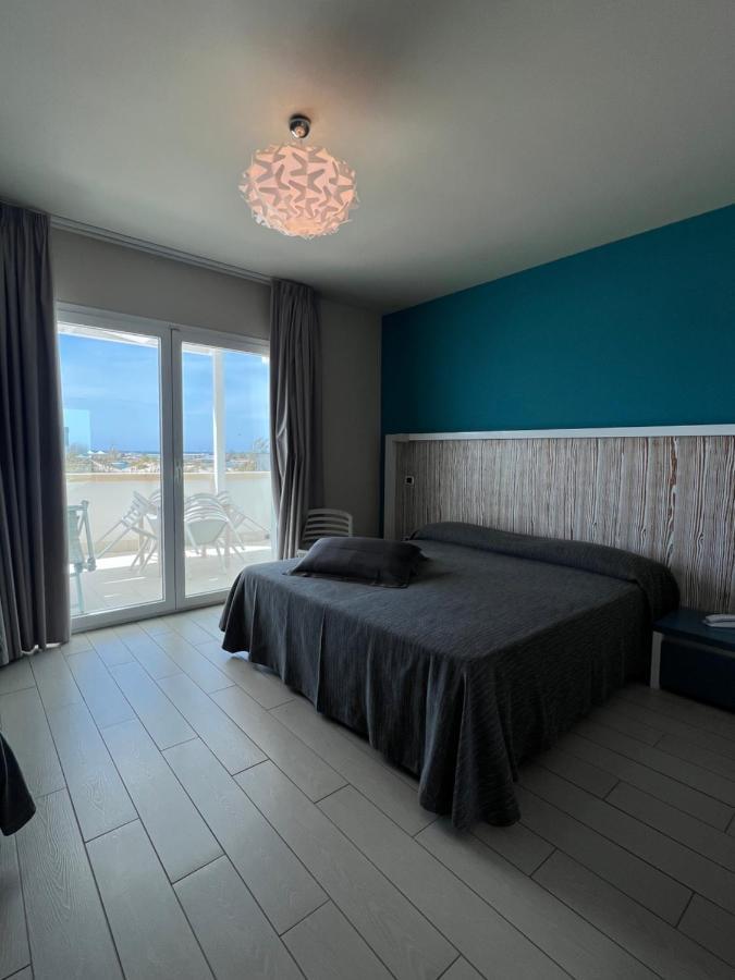 Tabu Hotel Porto Cesareo Eksteriør bilde